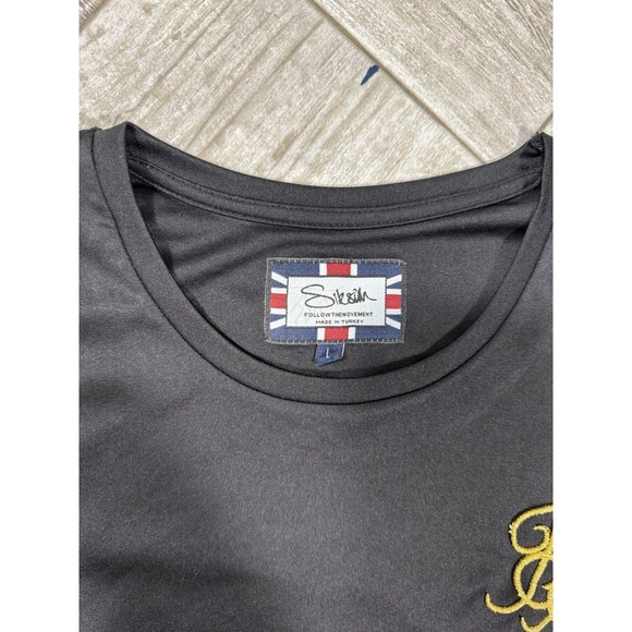 Mens Siksilk Sik Silk T-Shirt Designer Logo Crew Neck Gym Shirt - Picture 4 of 7